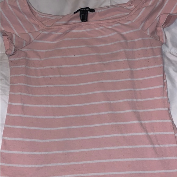 off the shoulder - Picture 2 of 3